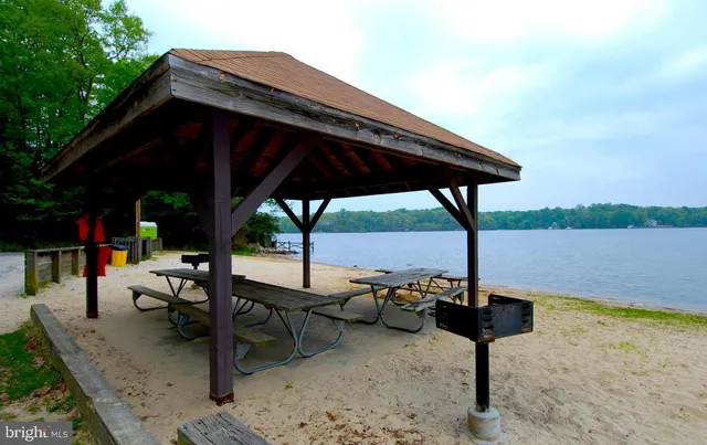 $399,900 | 1158 Blue Bird Lane, Crownsville, MD 21032