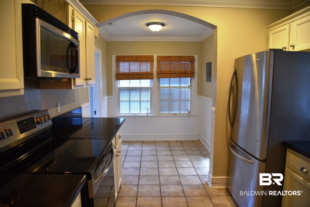 59 Mohawk Street Mobile, AL 36606 - Photo 8 of 23