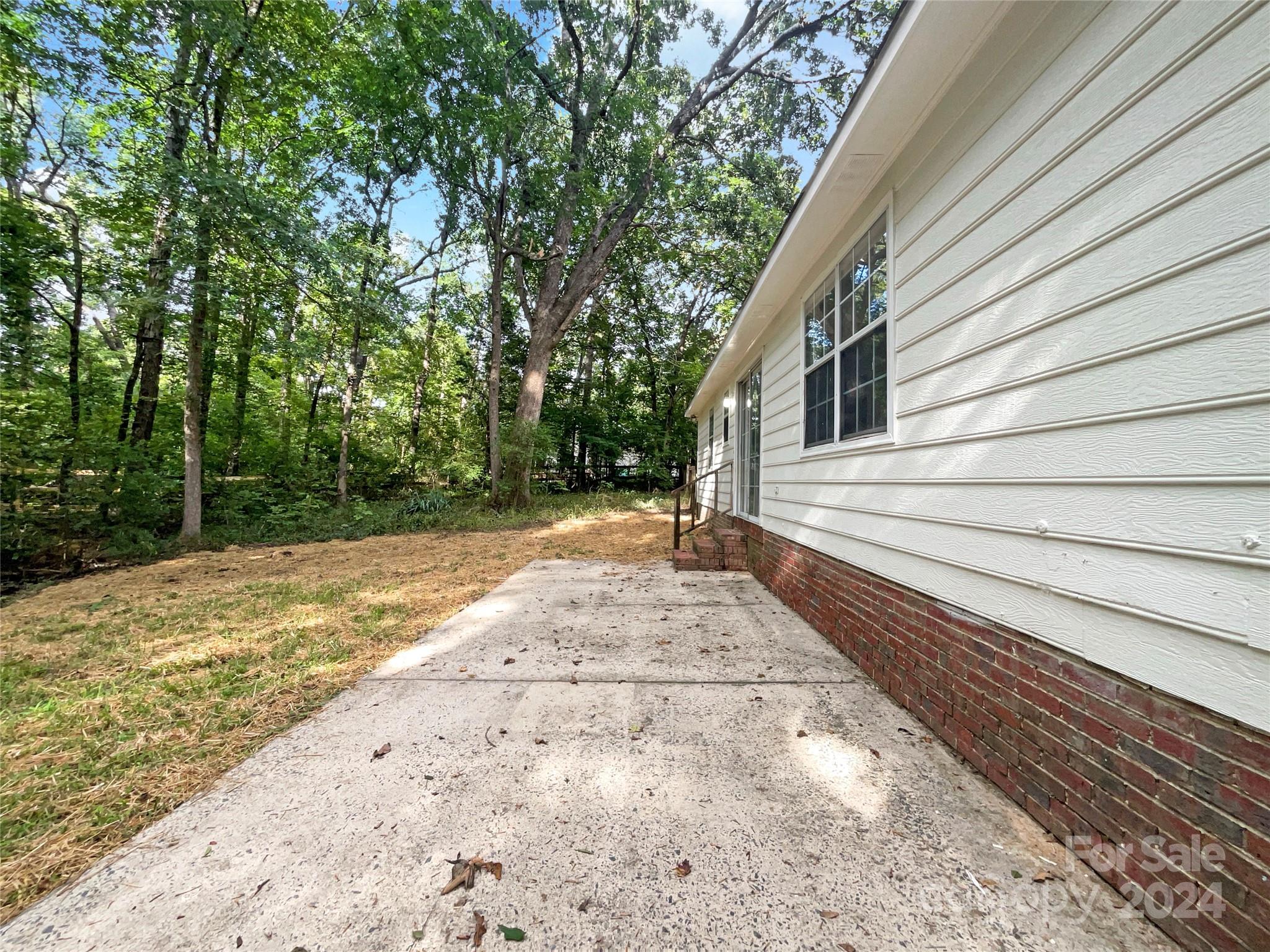 3011 Stevens Mill Road Matthews, NC 28104 - Photo 8 of 21 Gallery Image 8