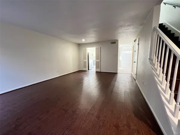 $1,350 | 9901 Sharpcrest Street, Unit L10, Houston, TX 77036