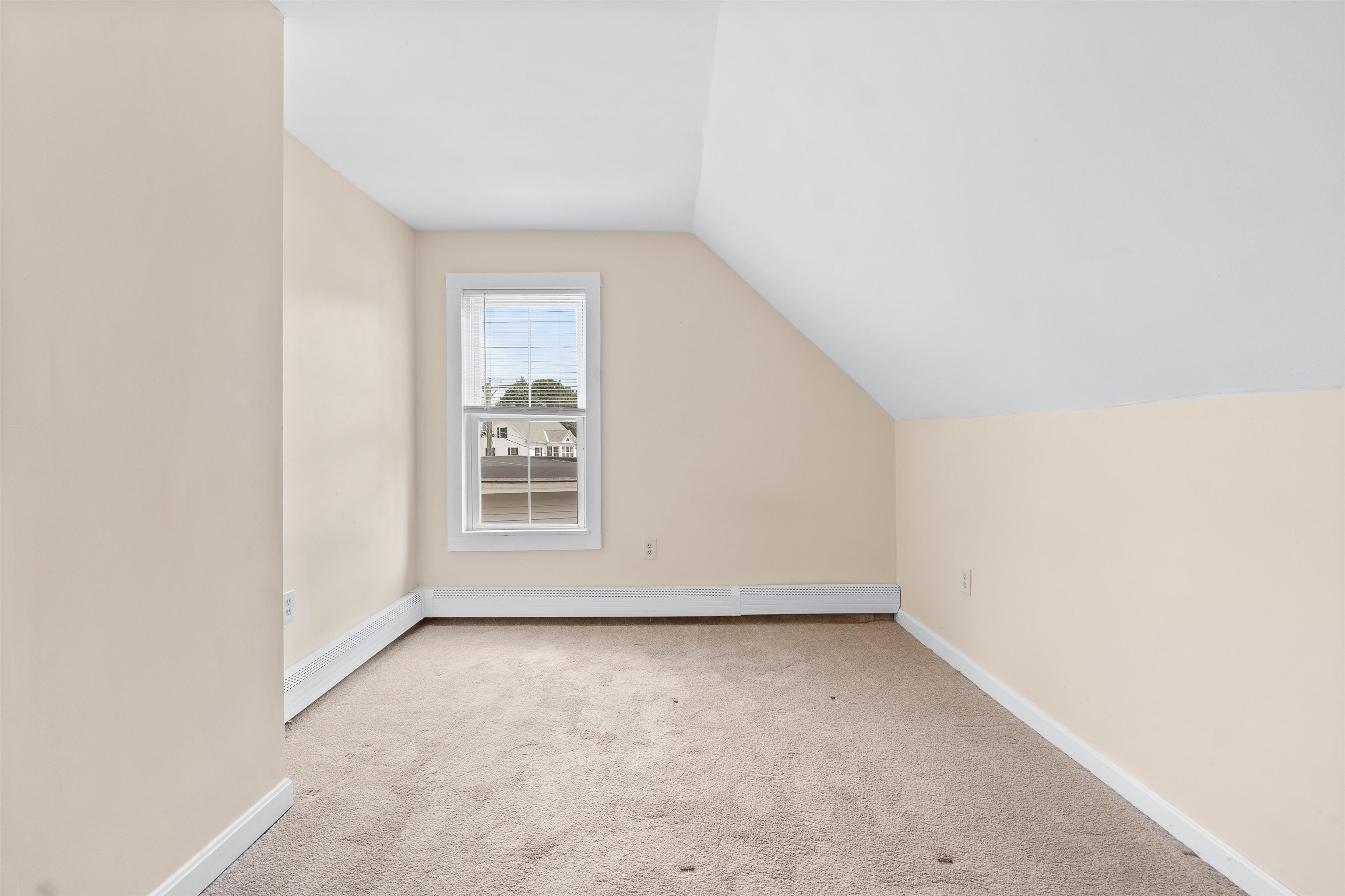 56 Harvard Street Laconia, NH 03246 - Photo 6 of 28
