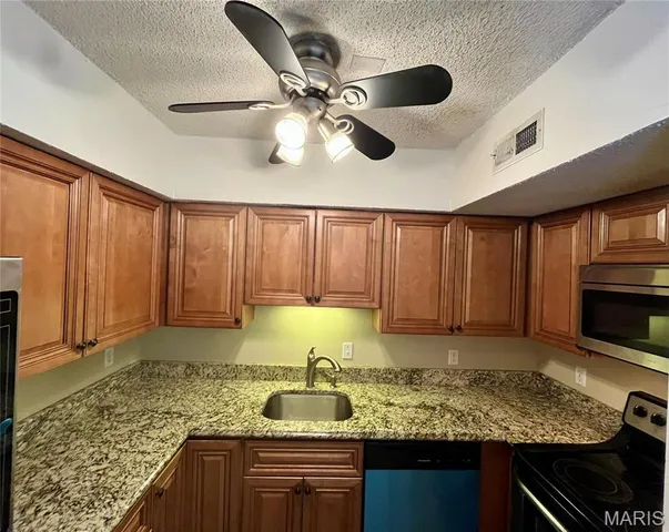 $157,900 | 1504 Swallow Drive, St. Louis, MO 63144