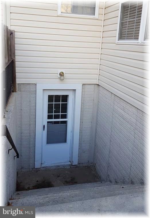 721 Shallow Ridge Court Abingdon, MD 21009 - Photo 25 of 28 Wide stairs to get your things in and out.