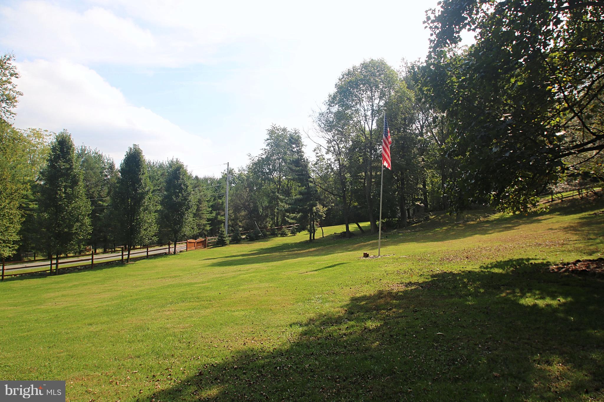 164 Hardt Hill Road Bechtelsville, PA 19505 - Photo 24 of 46 Yard