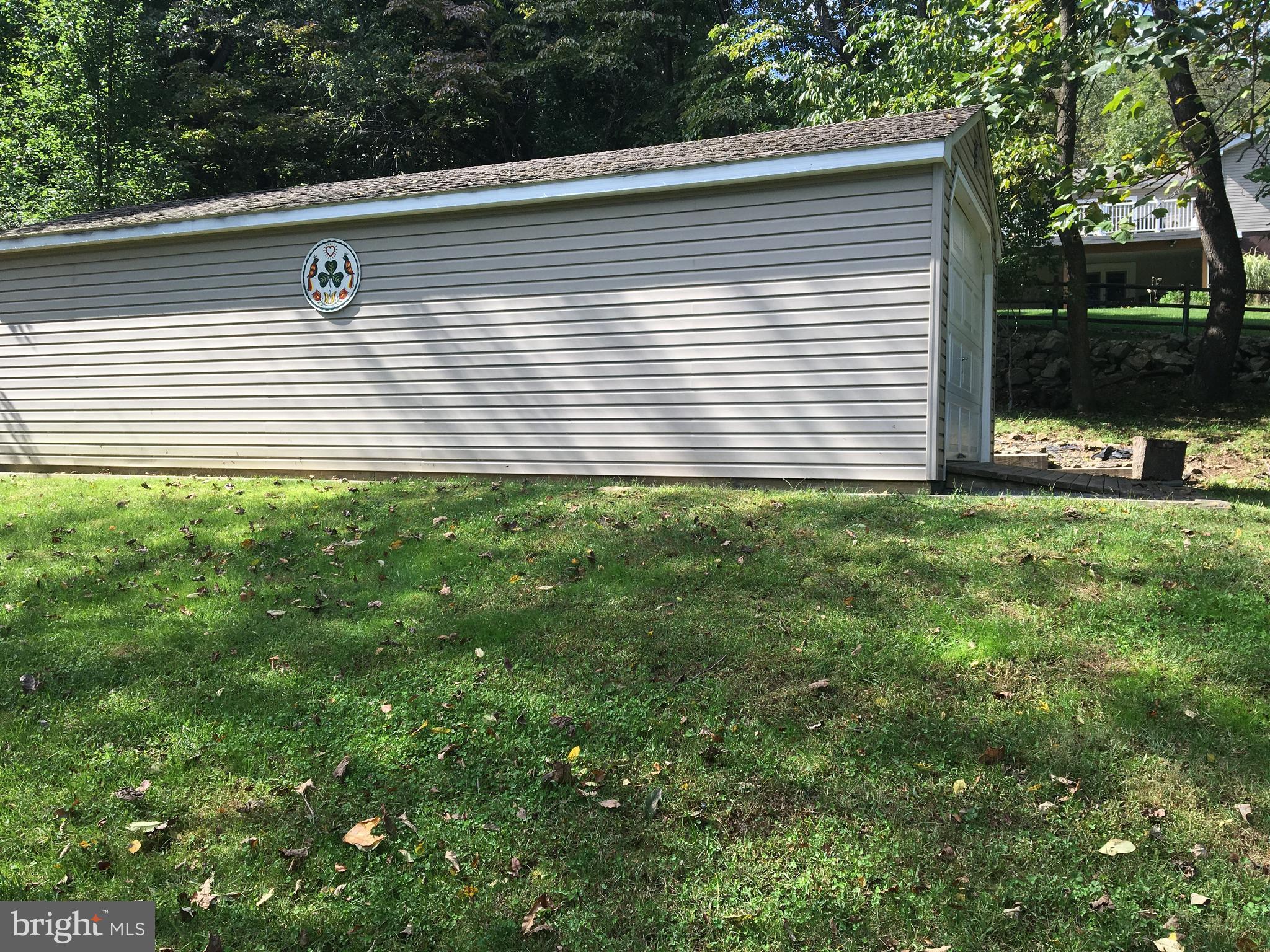 164 Hardt Hill Road Bechtelsville, PA 19505 - Photo 27 of 46 Shed side