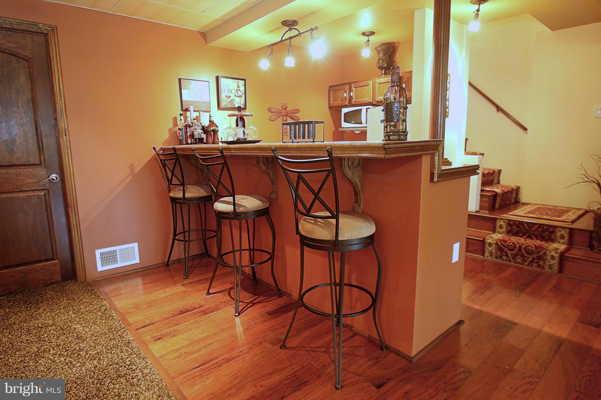 164 Hardt Hill Road Bechtelsville, PA 19505 - Photo 8 of 46 Basement / Wet Bar