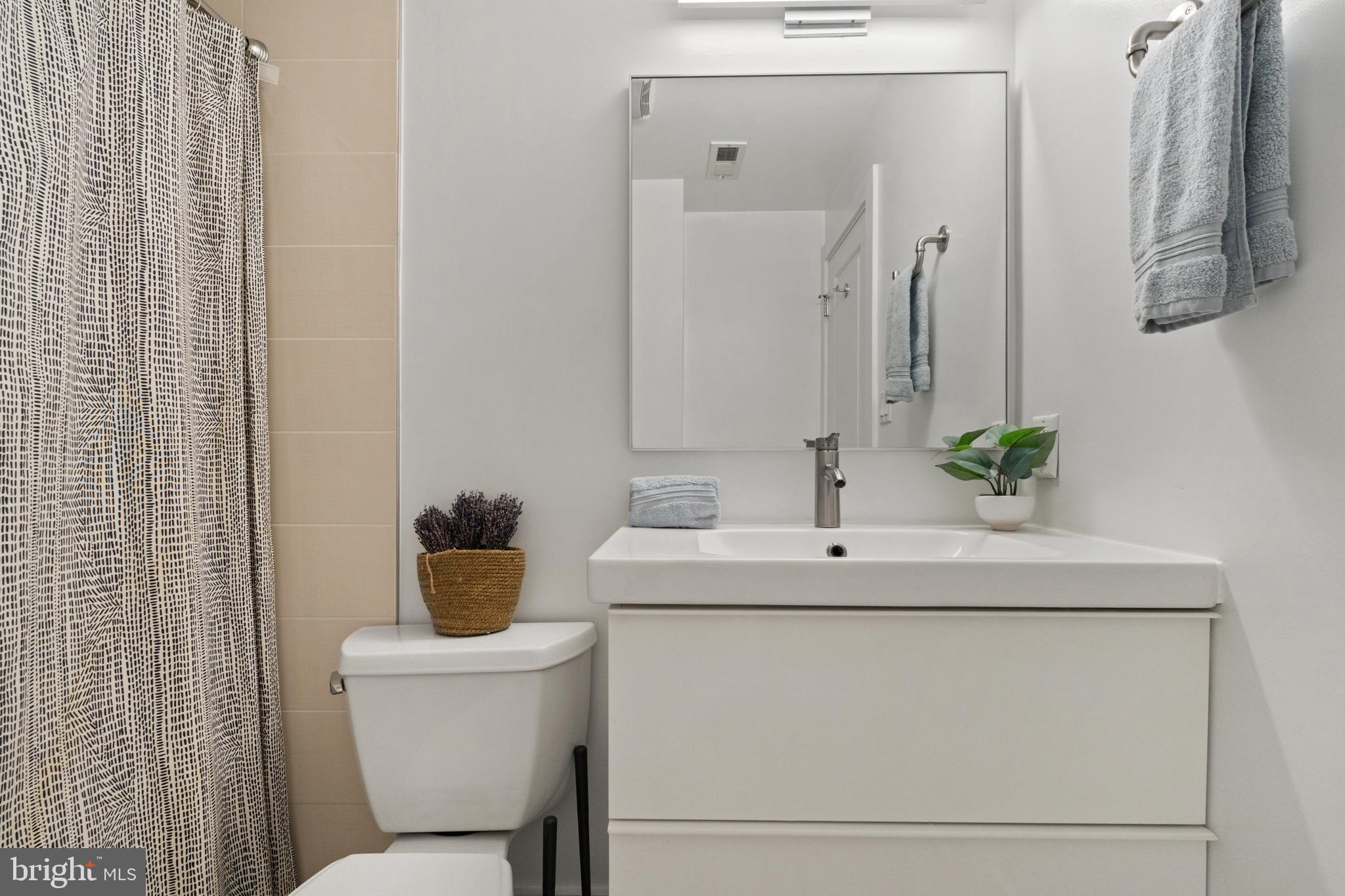 440 Rhode Island Avenue Northwest, Unit 201 Washington, DC 20001 - Photo 34 of 42