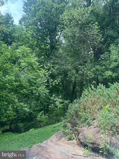 $374,999 | 56 Bayberry Court, Glen Mills, PA 19342