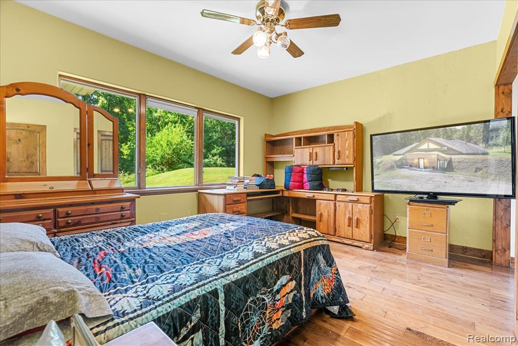 9274 Argentine Road Linden, MI 48451 - Photo 22 of 41 Gallery Image 22
