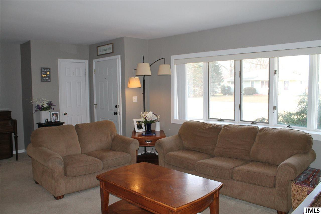 1513 Devonshire Road Jackson, MI 49203 - Photo 3 of 18 Photo 3
