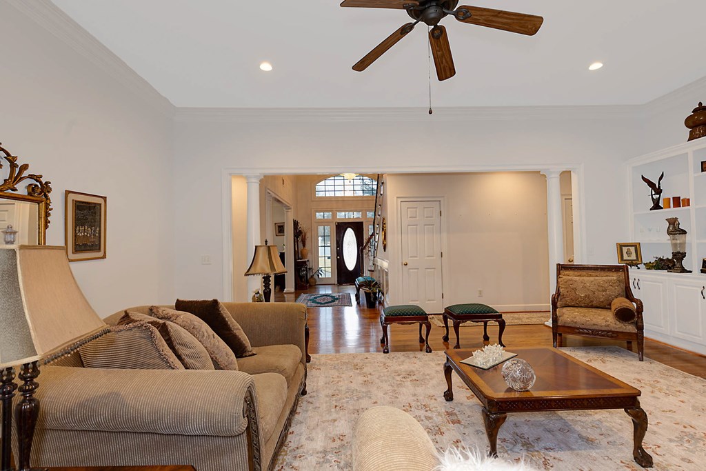 7633 Grand Ridge Road Columbus, GA 31904 - Photo 28 of 61 a living room with furniture