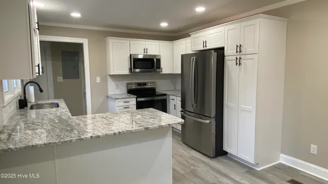 $2,175 | 1103 West Ragsdale Road, Greenville, NC 27858