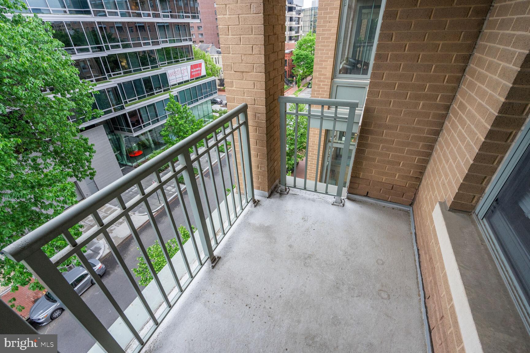 2425 L Street Northwest, Unit 637 Washington, DC 20037 - Photo 20 of 24