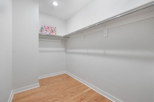 a view of utility room