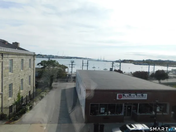 $1,850 | 153 Bank Street, Unit 203, New London, CT 06320