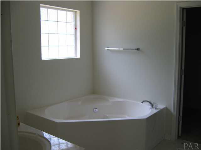 2159 Liberty Loop Road, Unit 10C Cantonment, FL 32533 - Photo 5 of 6 MASTER BATH WITH GARDEN TUB AND SEPARATE SHOWER