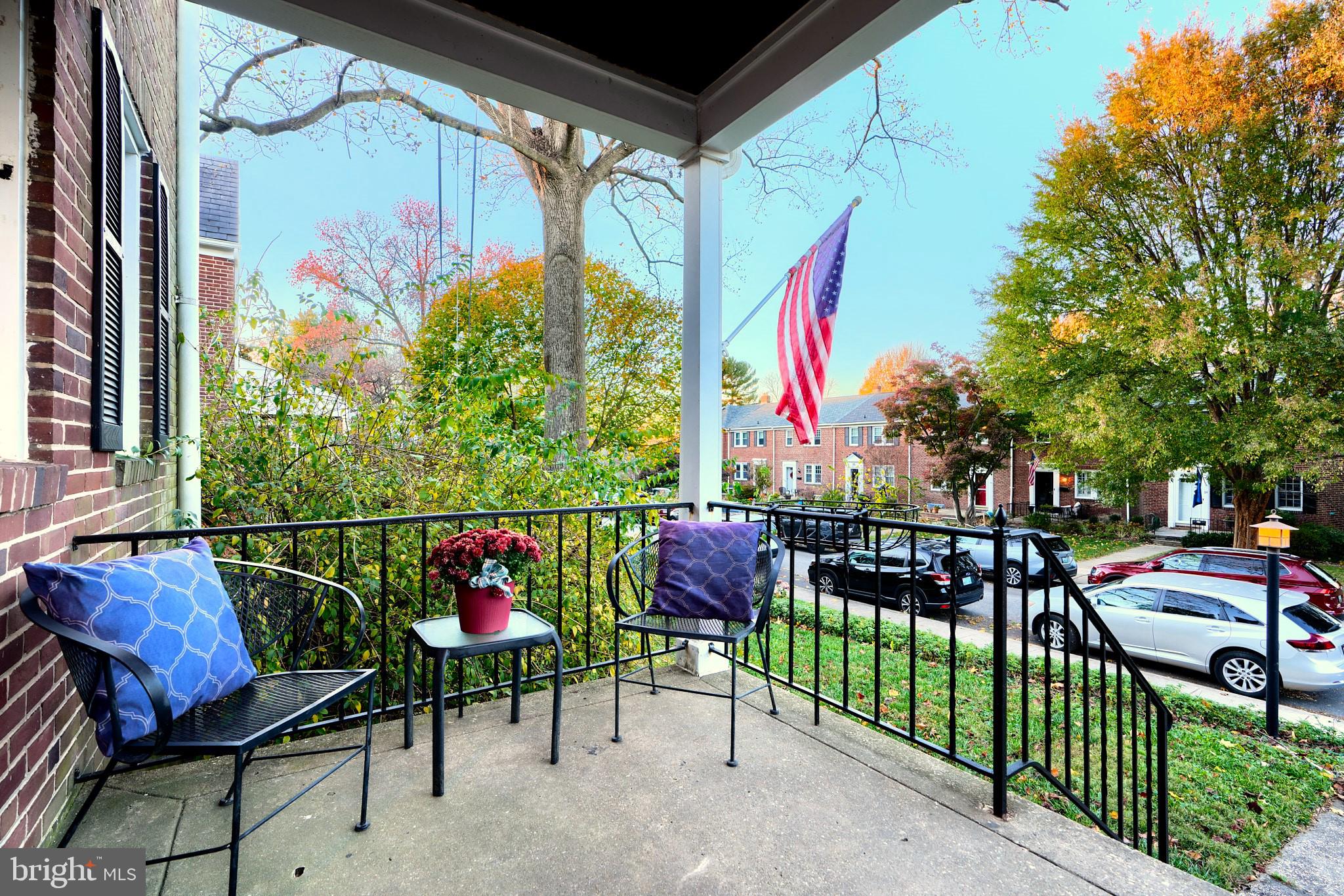 87 Murdock Road Baltimore, MD 21212 - Photo 6 of 48 Charming covered front porch!