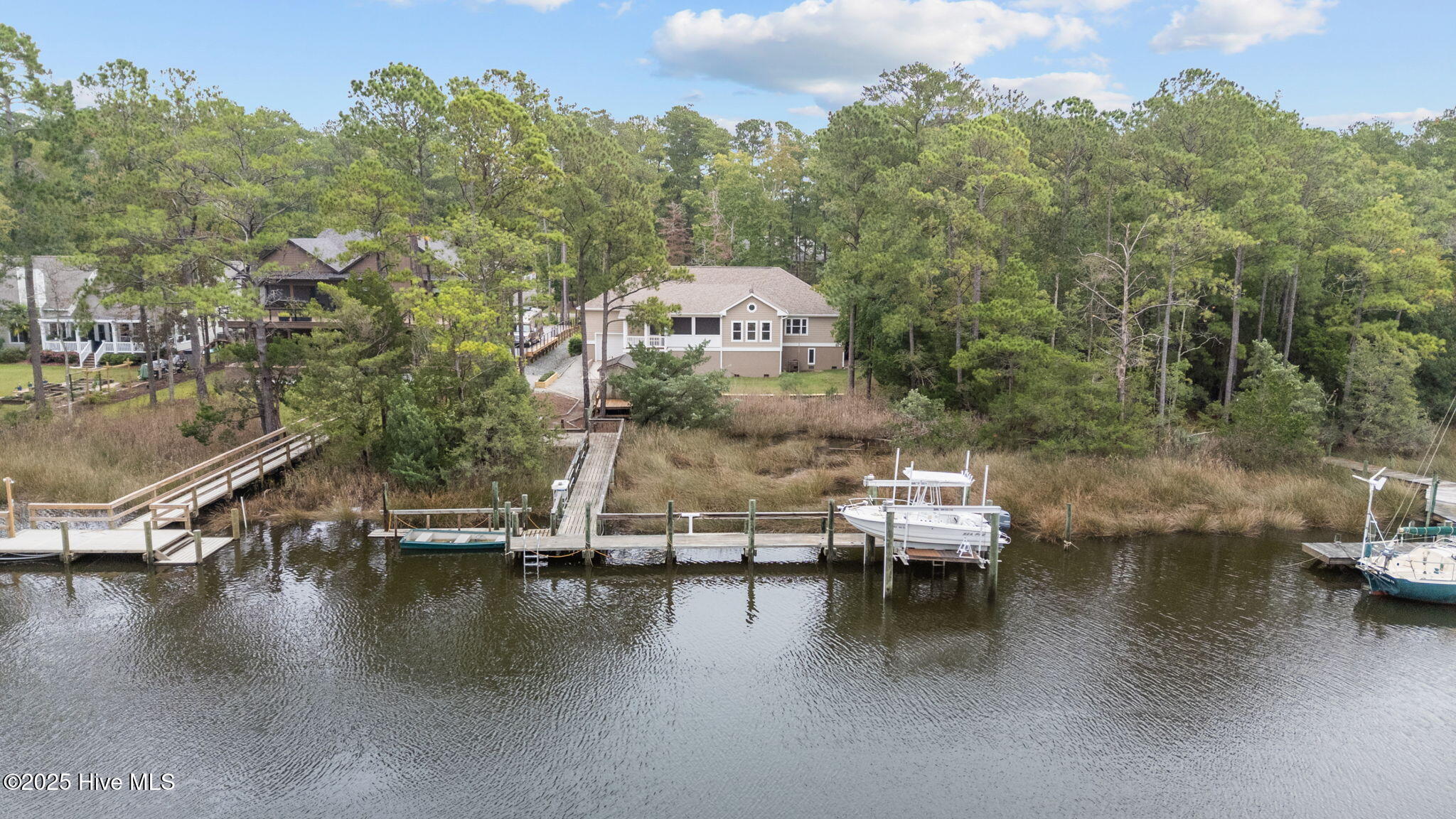 402 Whittaker Point Road Oriental, NC 28571 - Photo 9 of 61 53-web-or-mls-DJI_20251013151701_0025_D