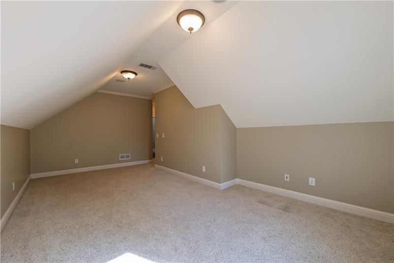 6186 Talmadge Run Acworth, GA 30101 - Photo 44 of 54 an empty room with a workbench