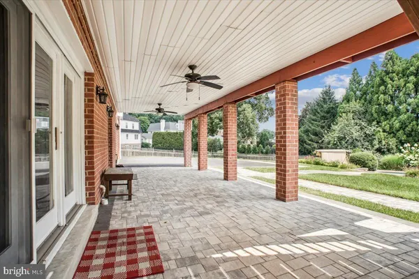 a view of a outdoor space