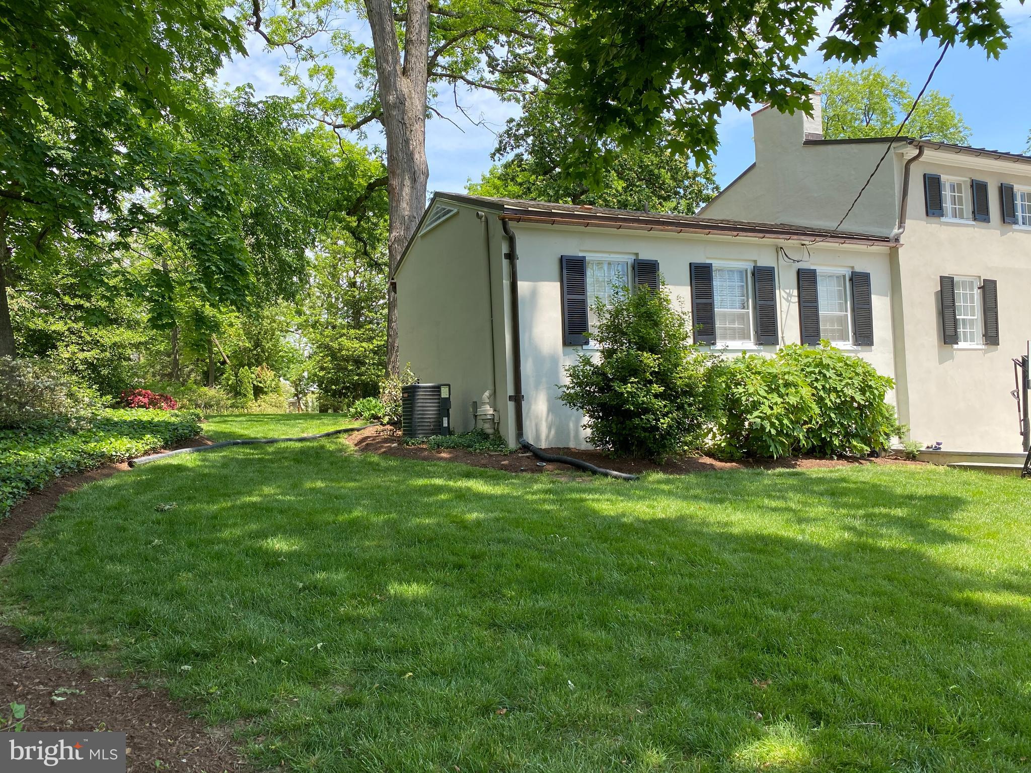 121 Upnor Road Baltimore, MD 21212 - Photo 7 of 79 a view of a house with backyard and garden
