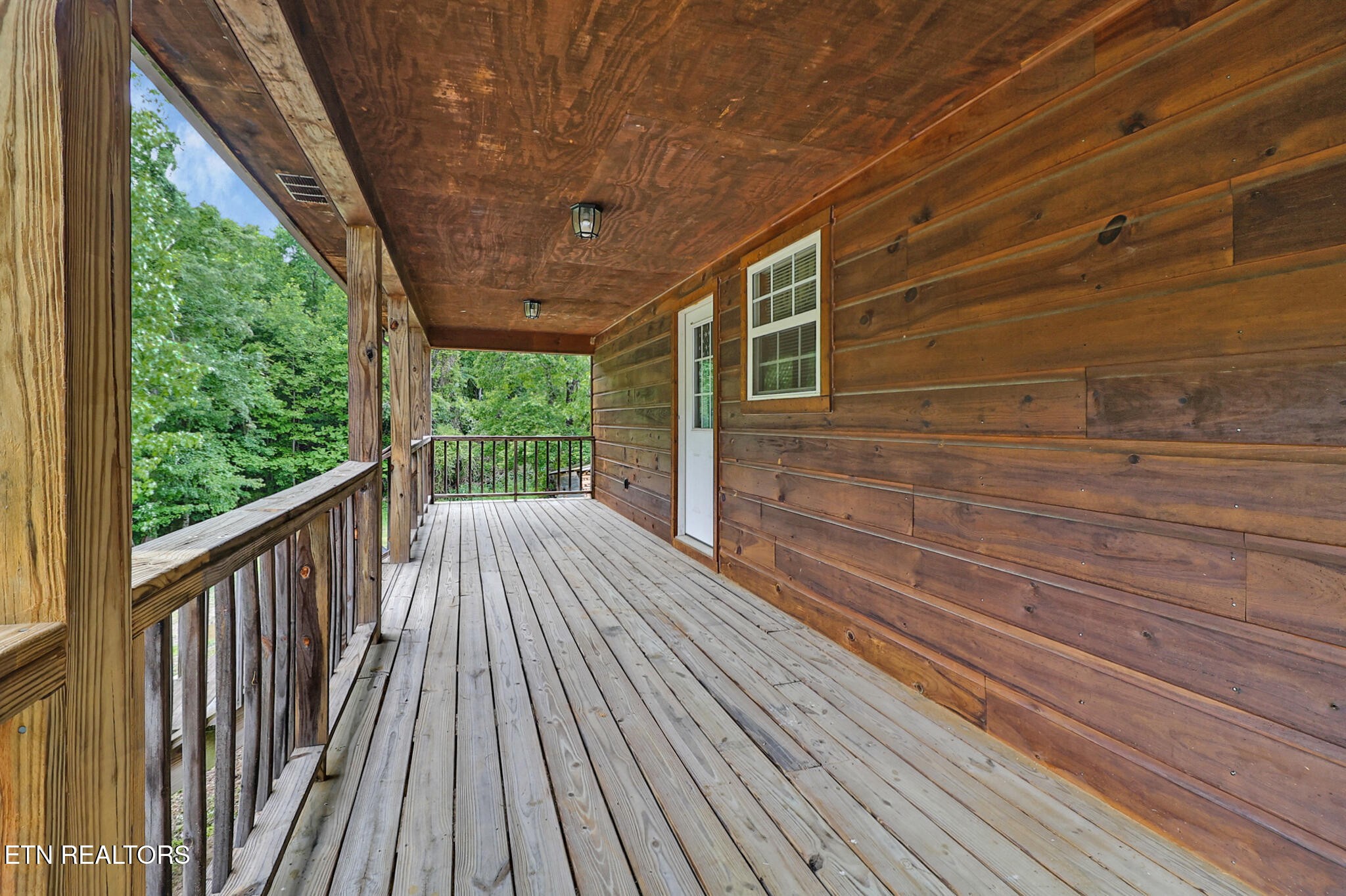 381 Lowe Road Jamestown, TN 38556 - Photo 2 of 32 Gallery Image 2