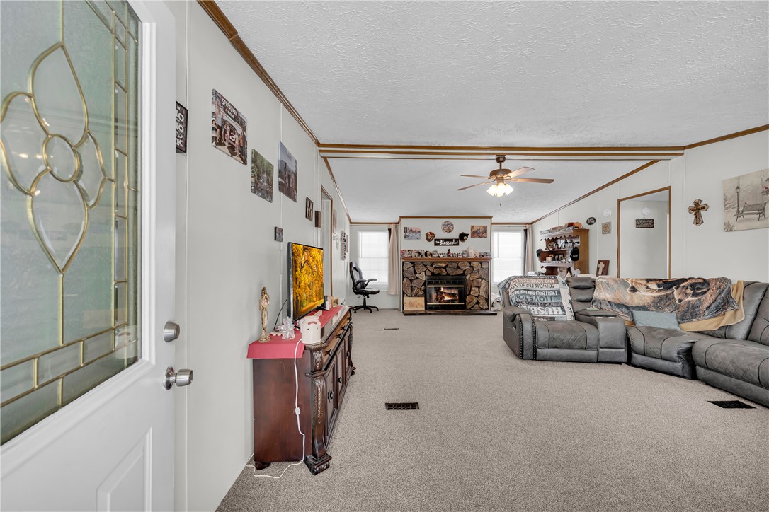 102 Pitts Road Walhalla, SC 29691 - Photo 4 of 50