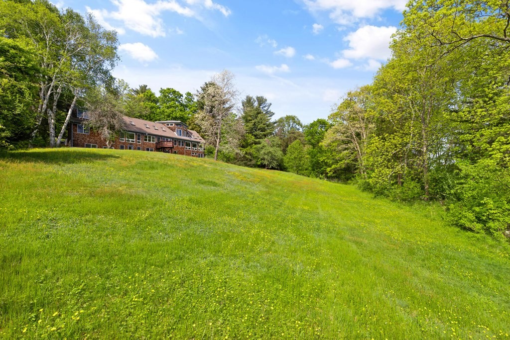 247 Middle Road Newbury, MA 01922 - Photo 9 of 42 Gallery Image 9