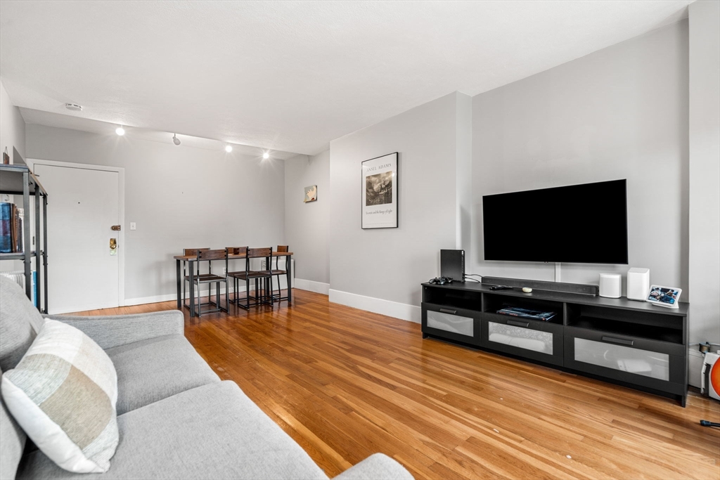 922 Beacon Street, Unit 44 Boston, MA 02215 - Photo 11 of 22