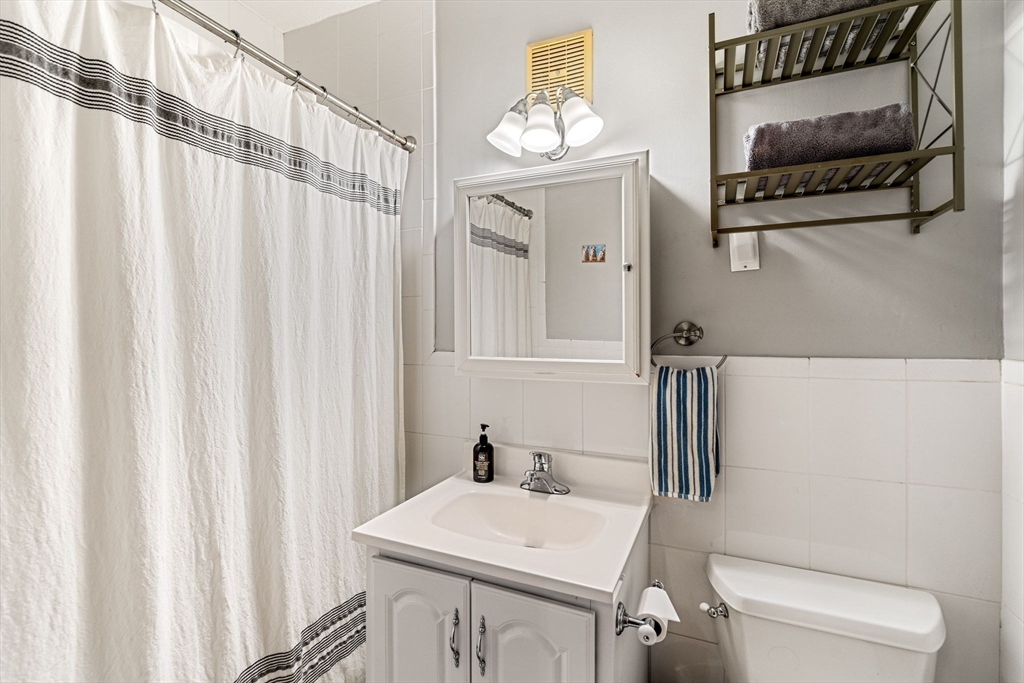 922 Beacon Street, Unit 44 Boston, MA 02215 - Photo 17 of 22