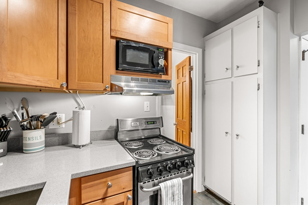 922 Beacon Street, Unit 44 Boston, MA 02215 - Photo 3 of 22