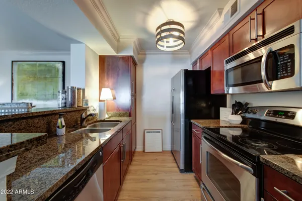 $2,100 | 2025 East Campbell Avenue, Unit 255, Phoenix, AZ 85016