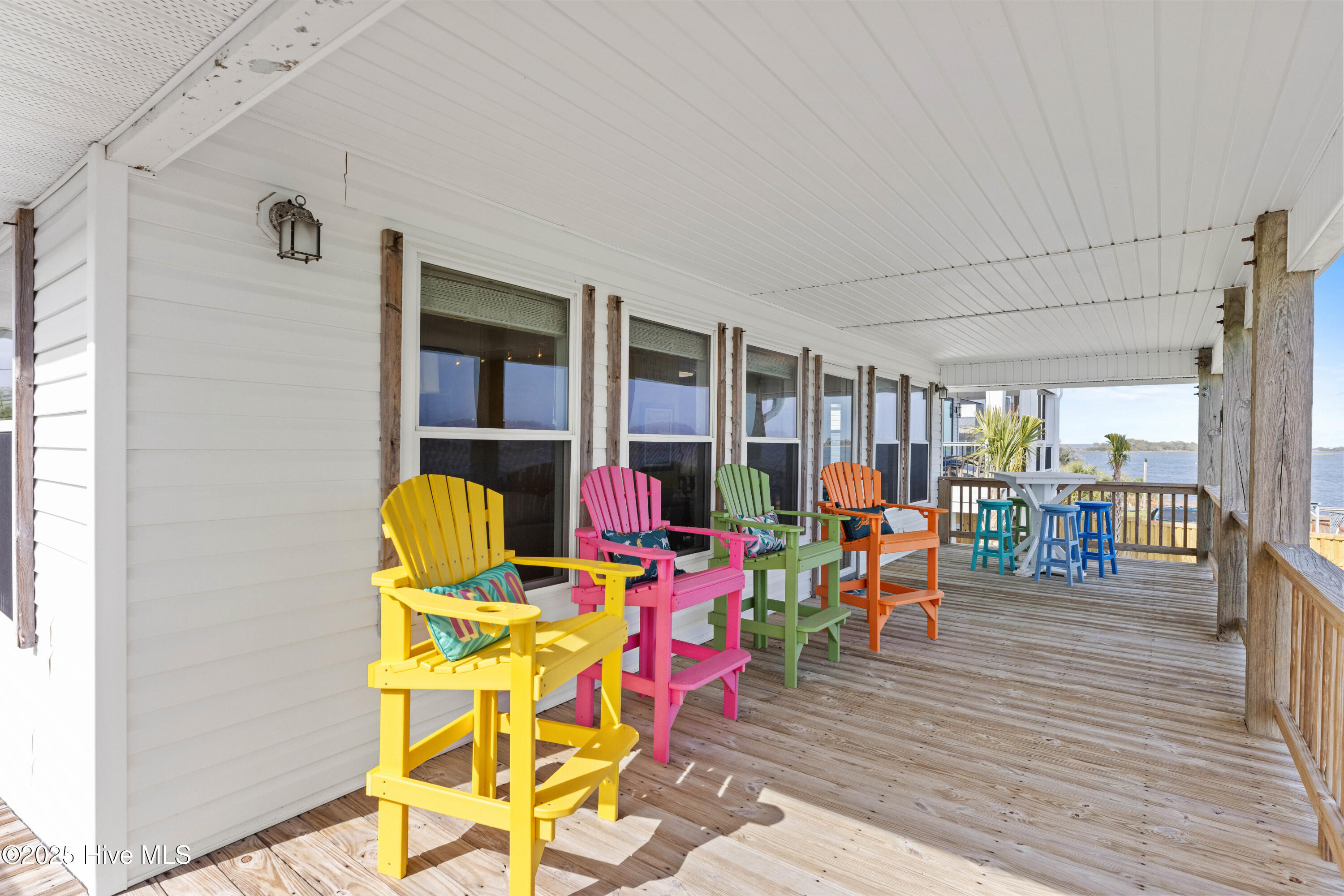 550 Atkinson Point Road Surf City, NC 28445 - Photo 22 of 32 025_550_atkinson_point_road_final-25_642