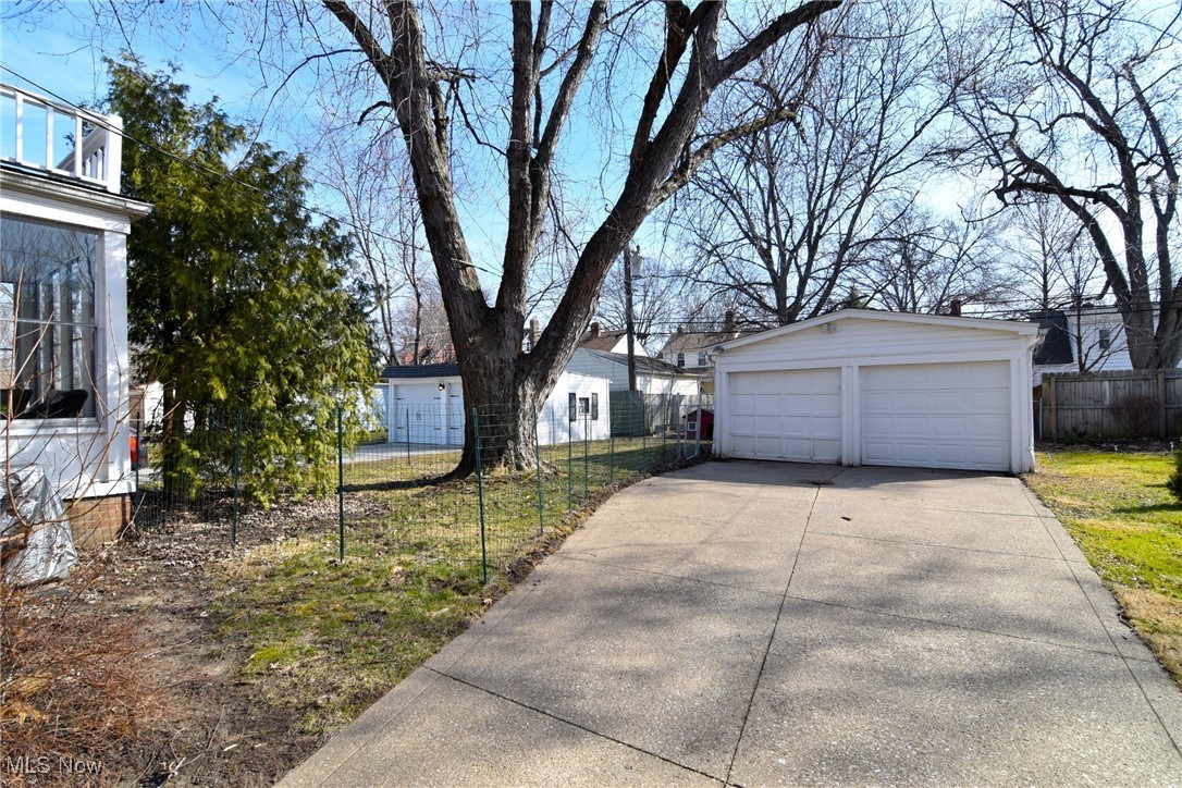 2323 Allison Road University Heights, OH 44118 - Photo 40 of 43