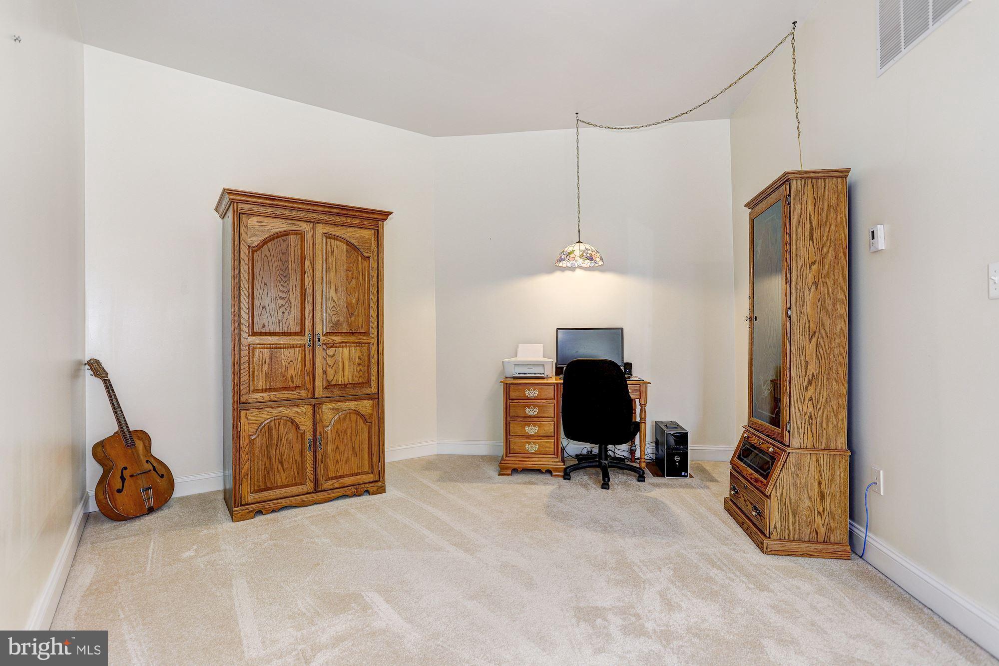 3477 Shiloh Road Hampstead, MD 21074 - Photo 23 of 58 Sitting Room