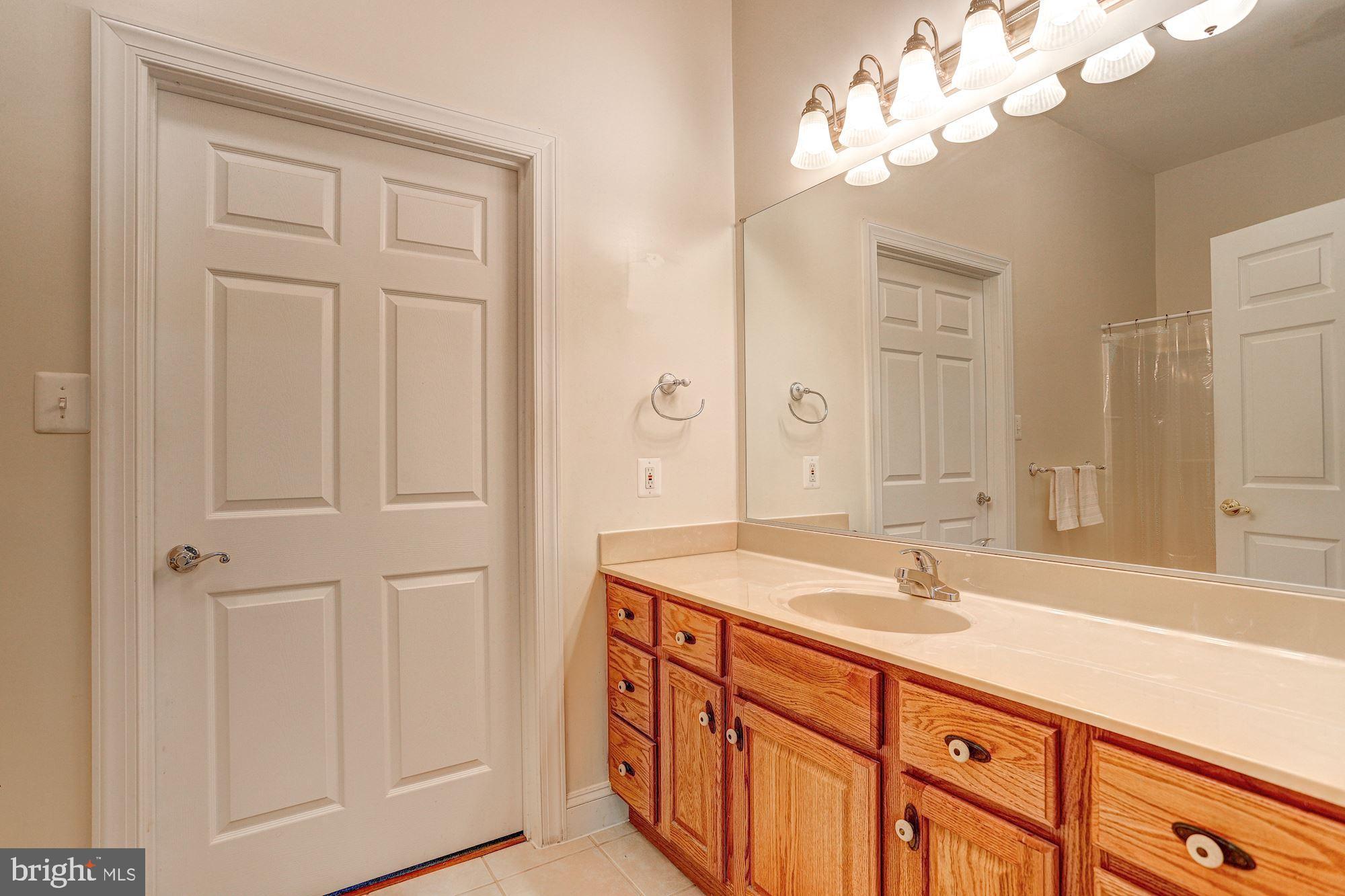 3477 Shiloh Road Hampstead, MD 21074 - Photo 28 of 58 En-Suite Full Bath