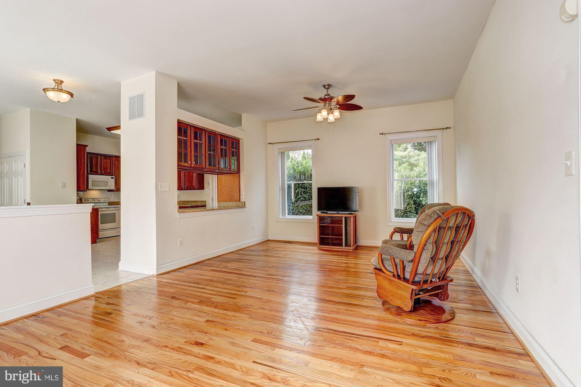 3477 Shiloh Road Hampstead, MD 21074 - Photo 31 of 58 In-Law Suite | Living Room
