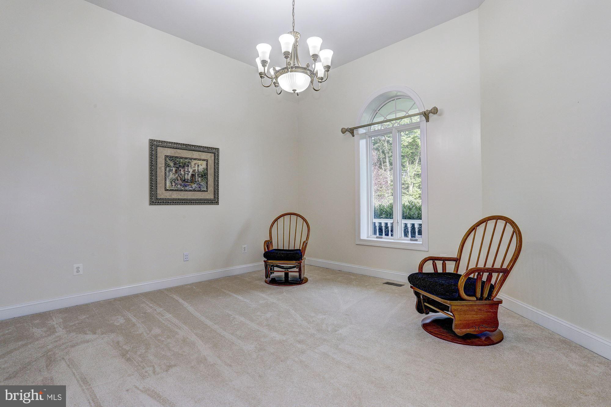 3477 Shiloh Road Hampstead, MD 21074 - Photo 6 of 58 Living Room