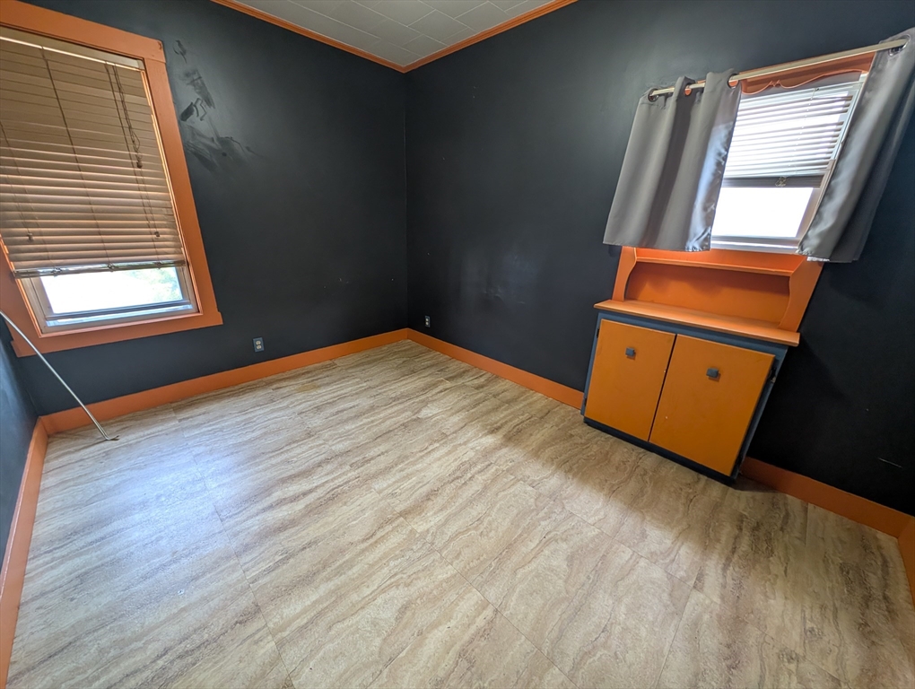 340 Fountain Street Fall River, MA 02721 - Photo 16 of 25