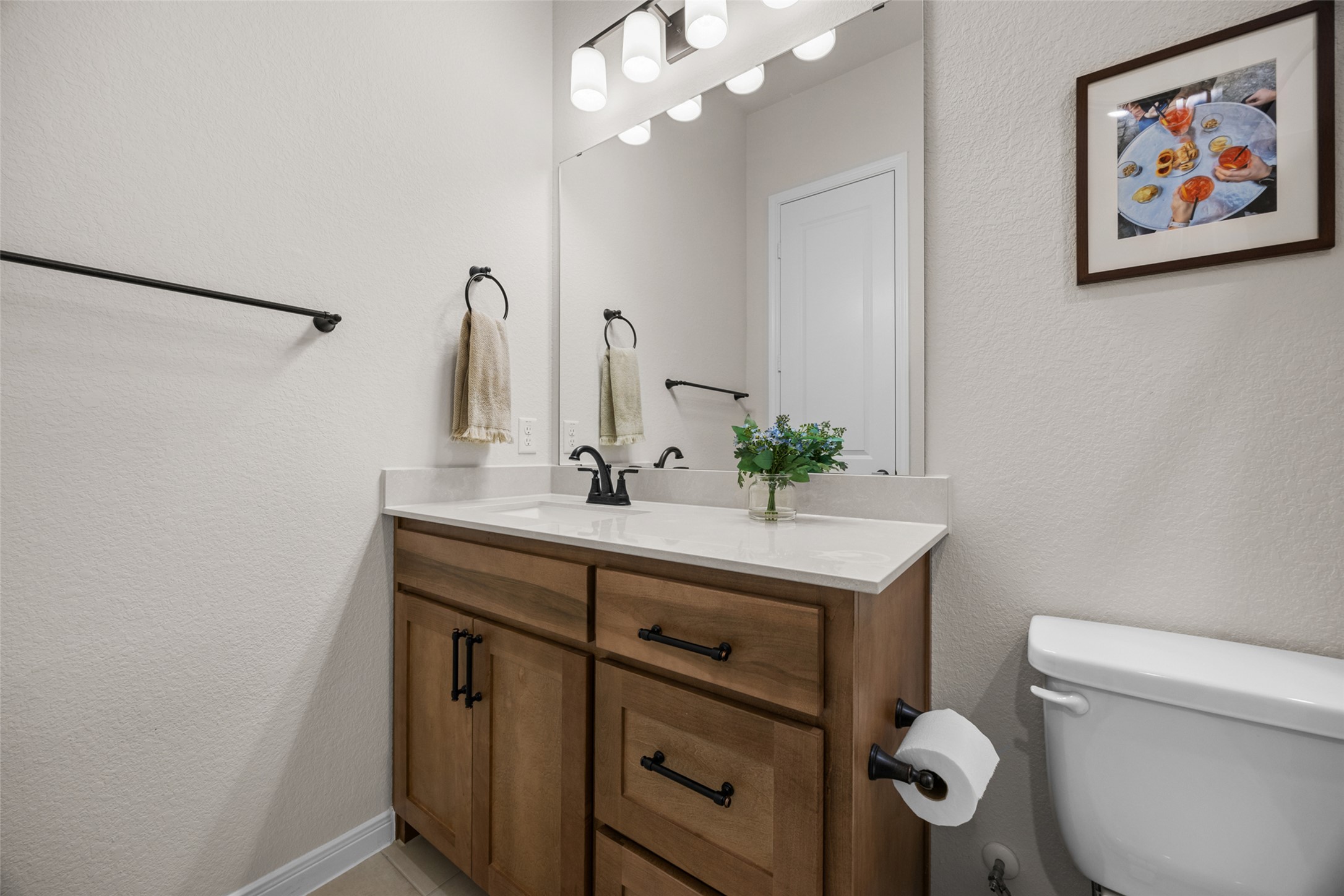 1200 Scenic Grn Loop Georgetown, TX 78628 - Photo 29 of 40 Hall Bath