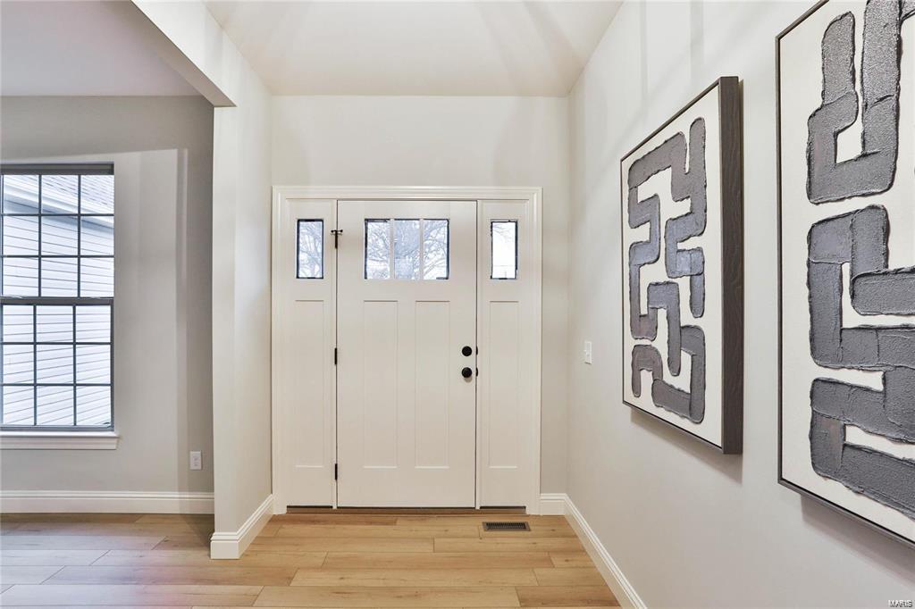 730 Rojean Drive Ellisville, MO 63021 - Photo 4 of 40 Gallery Image 4