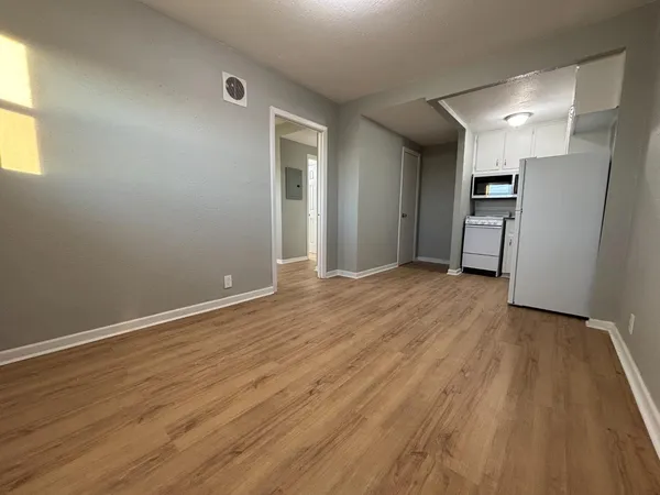 $650 | 808 Ave H, Unit 103, Levelland, TX 79336