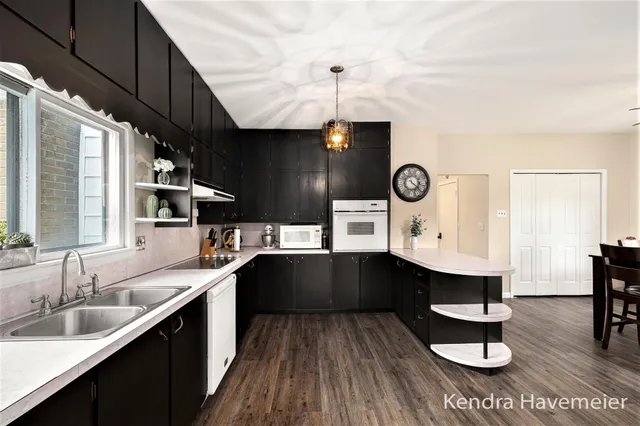 $299,900 | 12558 7 Mile Road Northeast, Belding, MI 48809