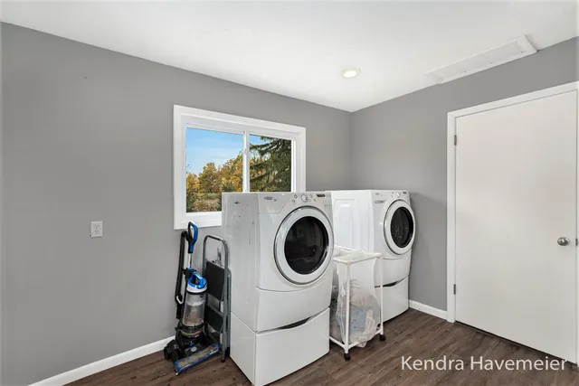 $299,900 | 12558 7 Mile Road Northeast, Belding, MI 48809