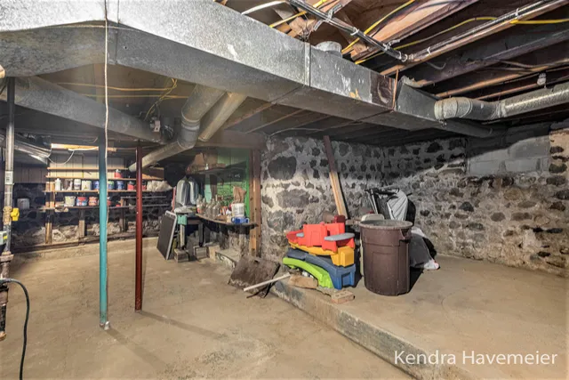 $299,900 | 12558 7 Mile Road Northeast, Belding, MI 48809