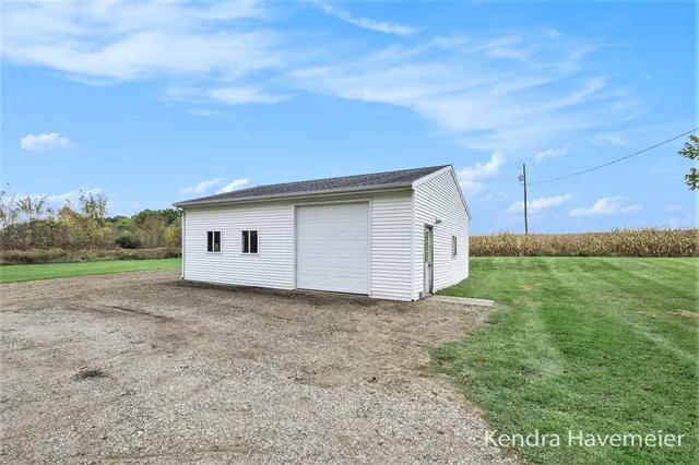 $299,900 | 12558 7 Mile Road Northeast, Belding, MI 48809