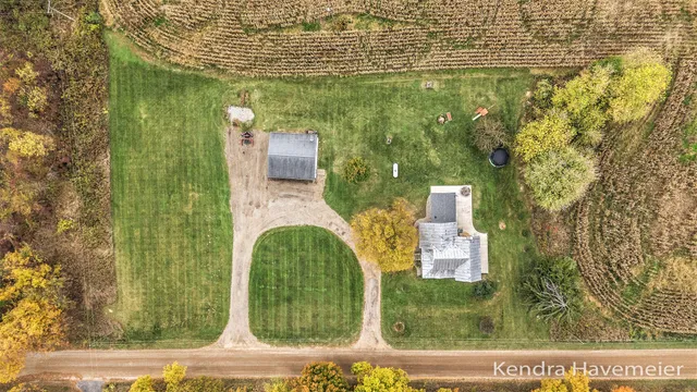 $299,900 | 12558 7 Mile Road Northeast, Belding, MI 48809