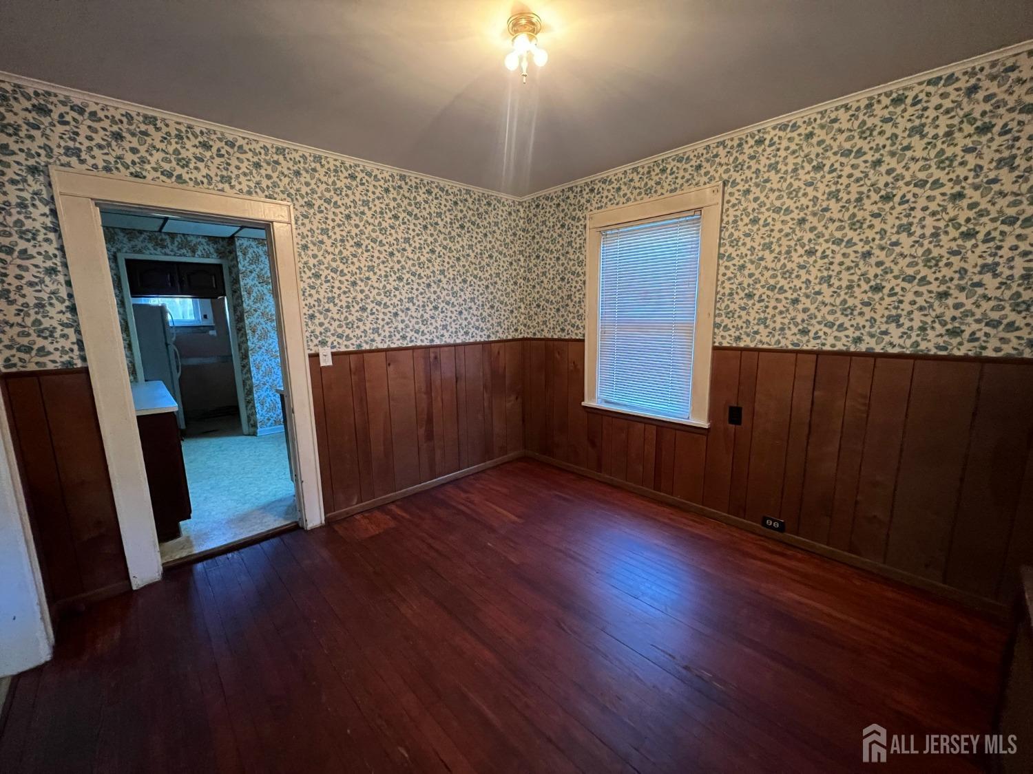 641 North Ave Extension Dunellen, NJ 08812 - Photo 4 of 15 Gallery Image 4