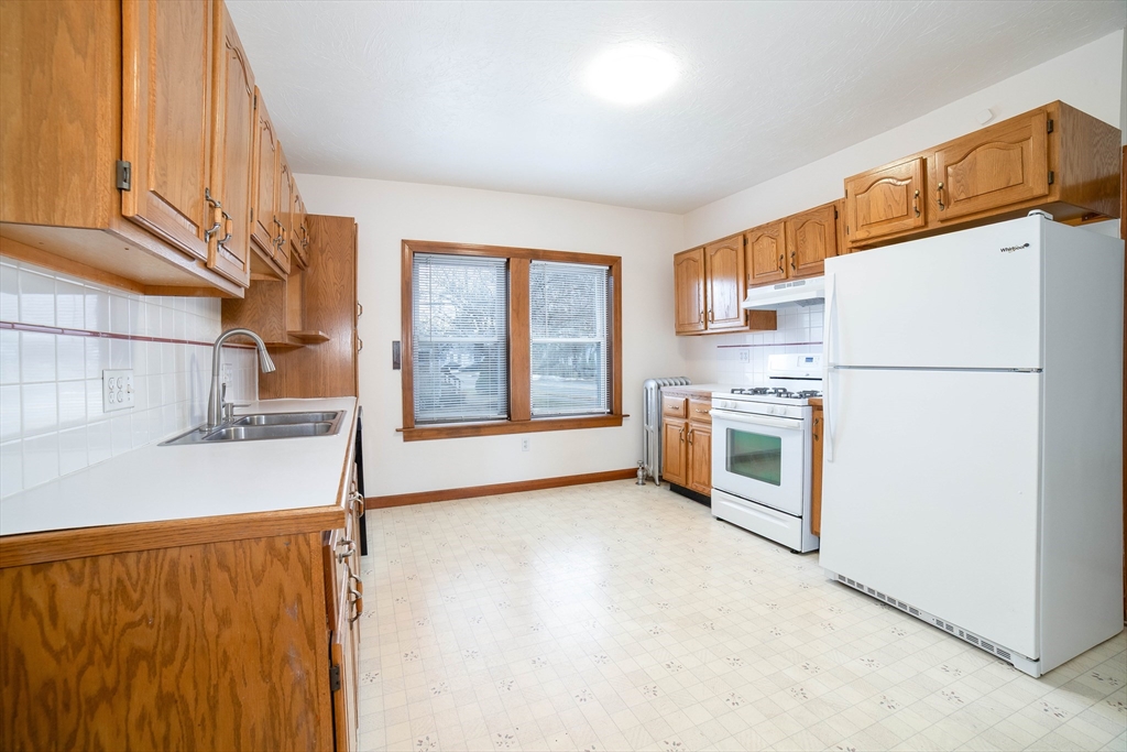 7 Ridgeland Road, Unit 1 Shrewsbury, MA 01545 - Photo 11 of 27