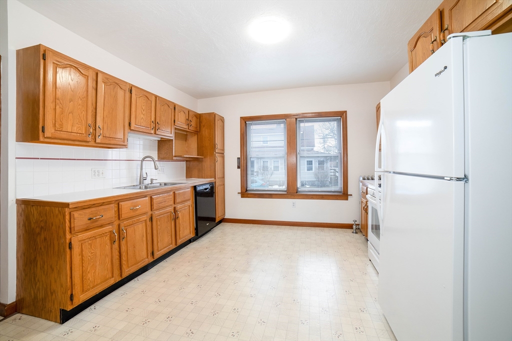 7 Ridgeland Road, Unit 1 Shrewsbury, MA 01545 - Photo 12 of 27